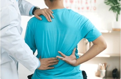 Read more about the article Finding Relief: How Chiropractic Care Can Help Manage Chronic Pain 